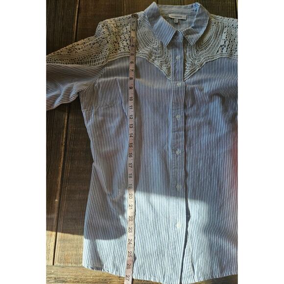 Calligraphie Anthropologie Top Large Blue White Striped Button Up Ivory Crochet - Picture 13 of 13